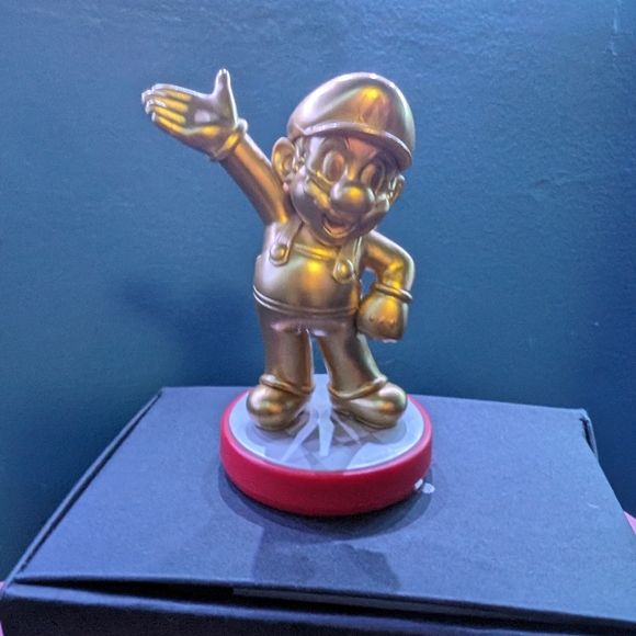 Golden Mario Amiibo Nintendo switch wii ds - Picture 1 of 6